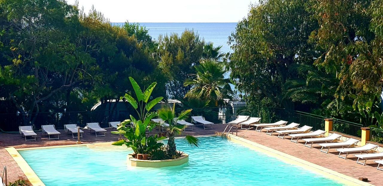 Camping Villaggio Dei Fiori