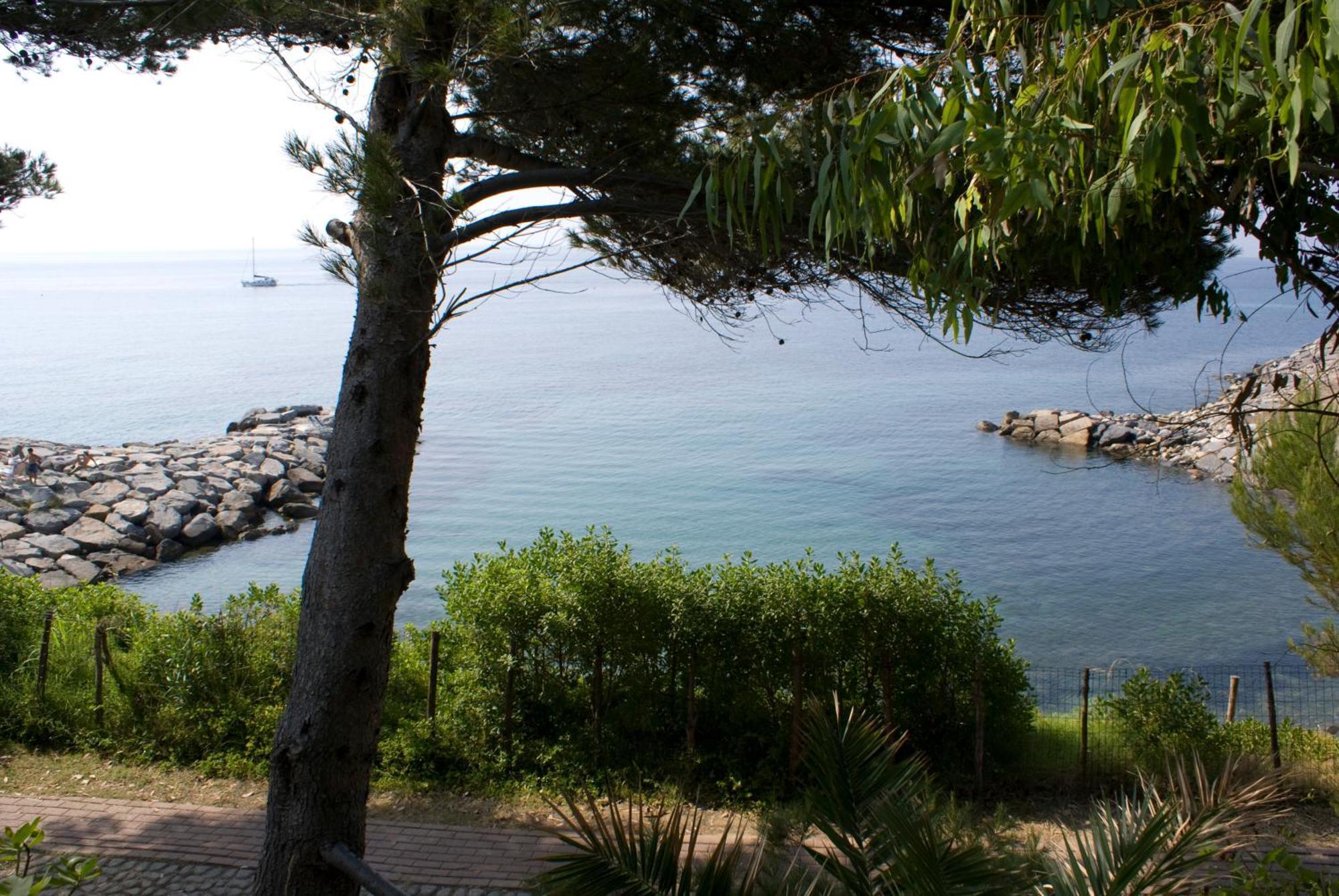 Campsite Villaggio Dei Fiori 4*